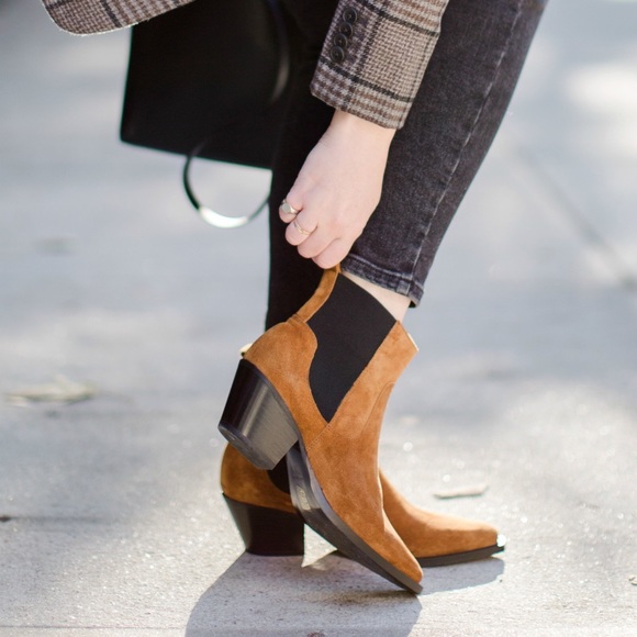 Bloggers fav! Amazing western boot! ✨ - Picture 9 of 10